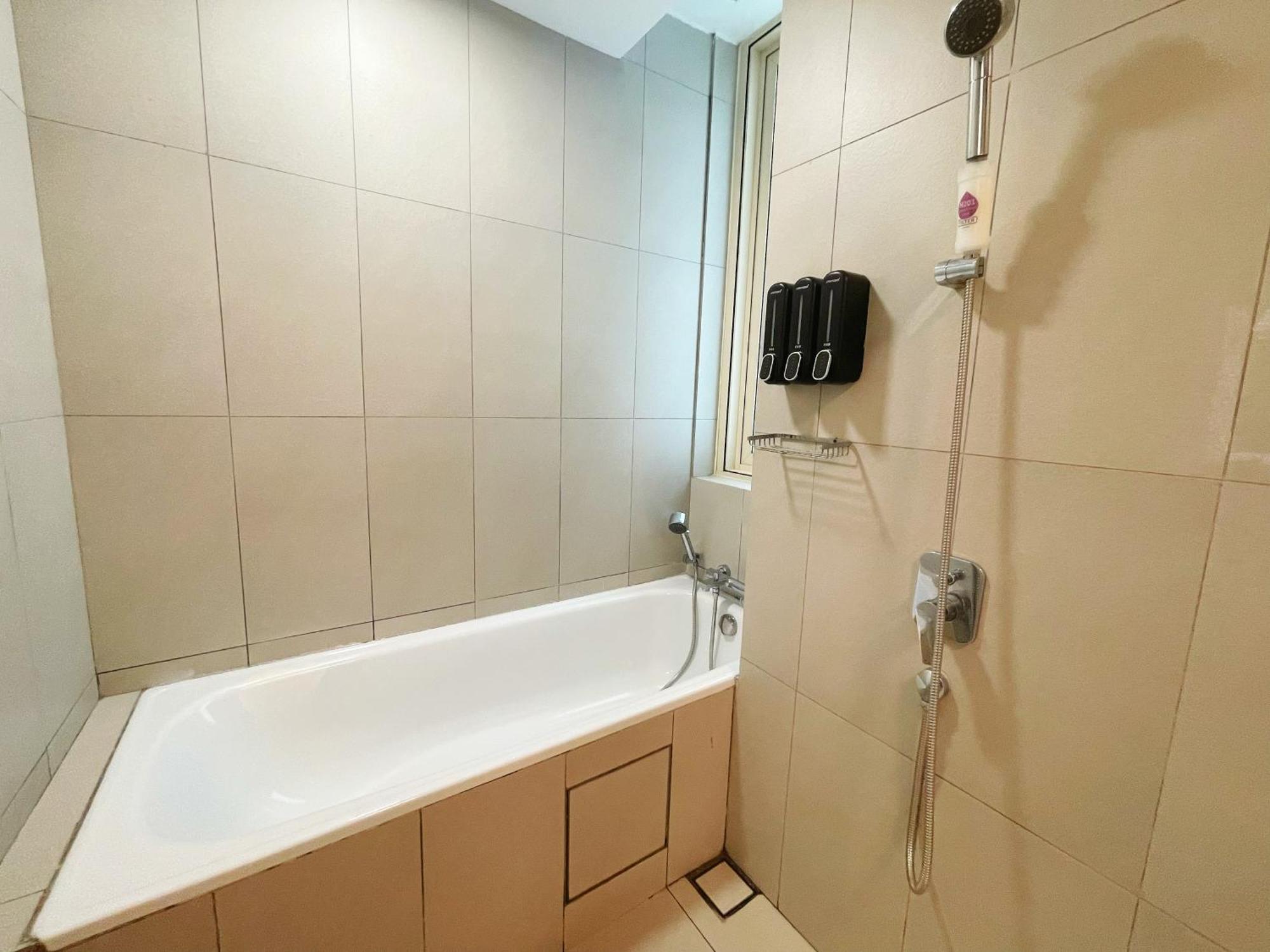 Legoland-3min Walk-afiniti Medini 2br With Bathtub -9pax-mini Playground *
